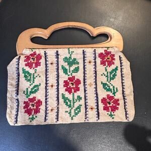 Vintage Needlepoint Bermuda Bag